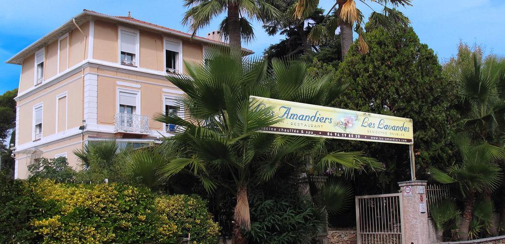Hotel Et Studios Les Amandiers Saint-Raphaël エクステリア 写真